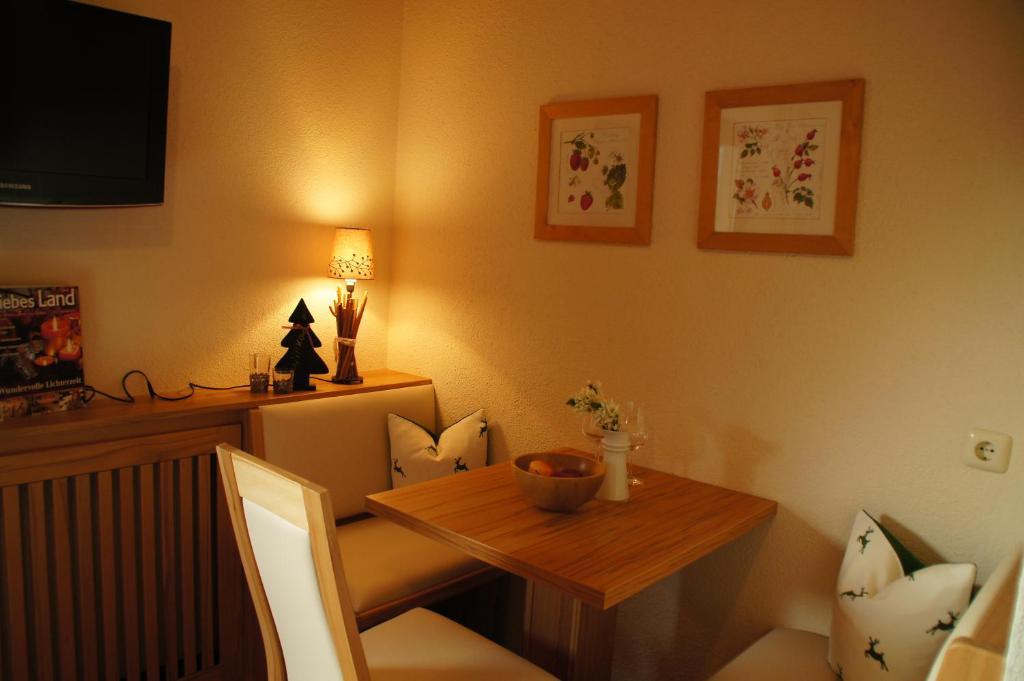 Appartment Sarlo Σανκτ Αντόν αμ Άλμπεργκ Δωμάτιο φωτογραφία