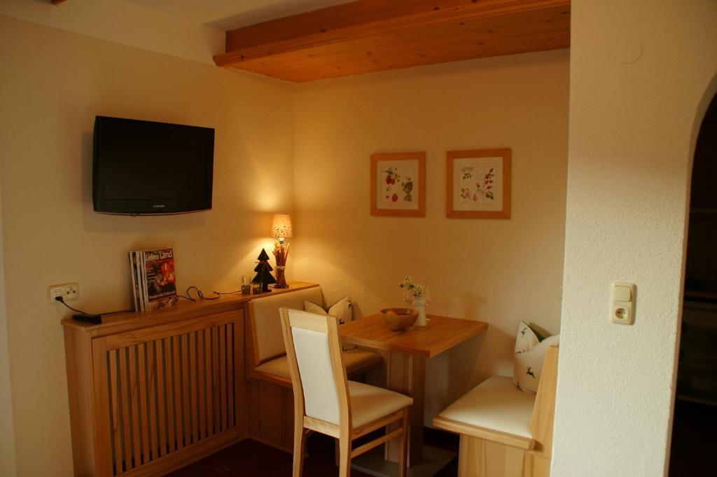 Appartment Sarlo Σανκτ Αντόν αμ Άλμπεργκ Δωμάτιο φωτογραφία